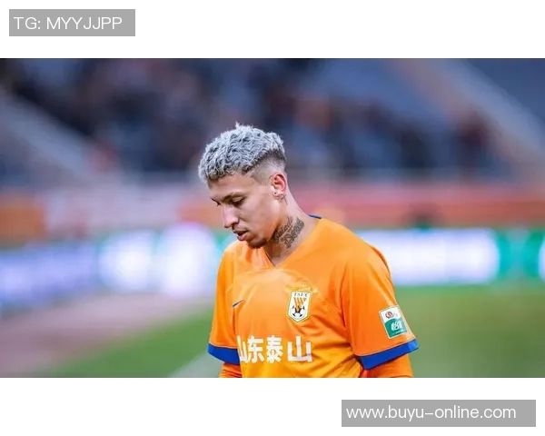 山东泰山足球俱乐部成为中超首支积分突破1500分的球队荣耀时刻